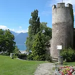 De La Vieille Tour Hotel