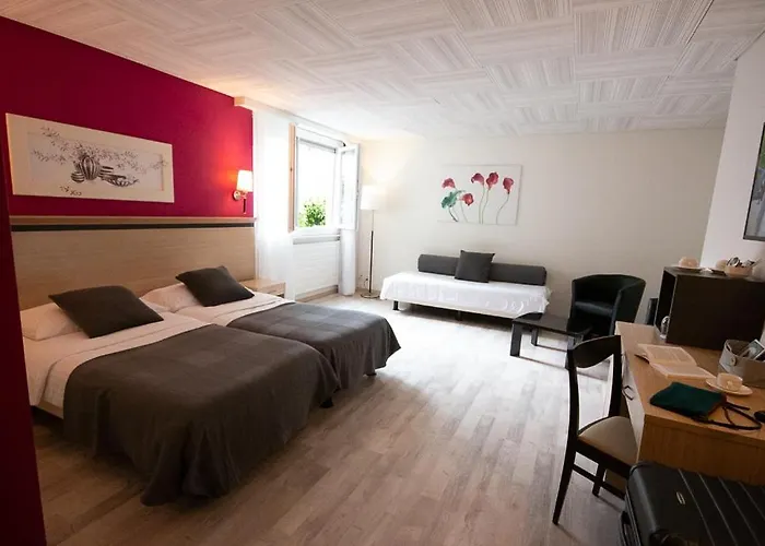 Hotel De La Vieille Tour