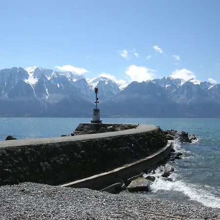 De La Vieille Tour 3*