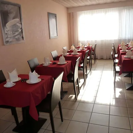 De La Vieille Tour 3*