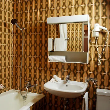 Ξενοδοχείο De La Vieille Tour La Tour-de-Peilz