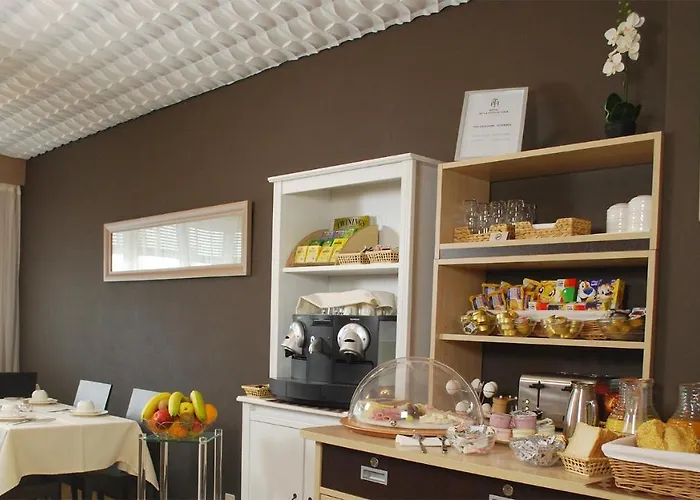 De La Vieille Tour Hotel 3*