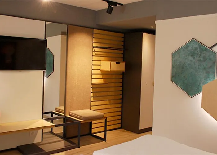 De La Vieille Tour La Tour-de-Peilz